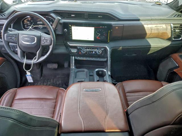 GMC Sierra K2500 Denali Ultimate Image 3