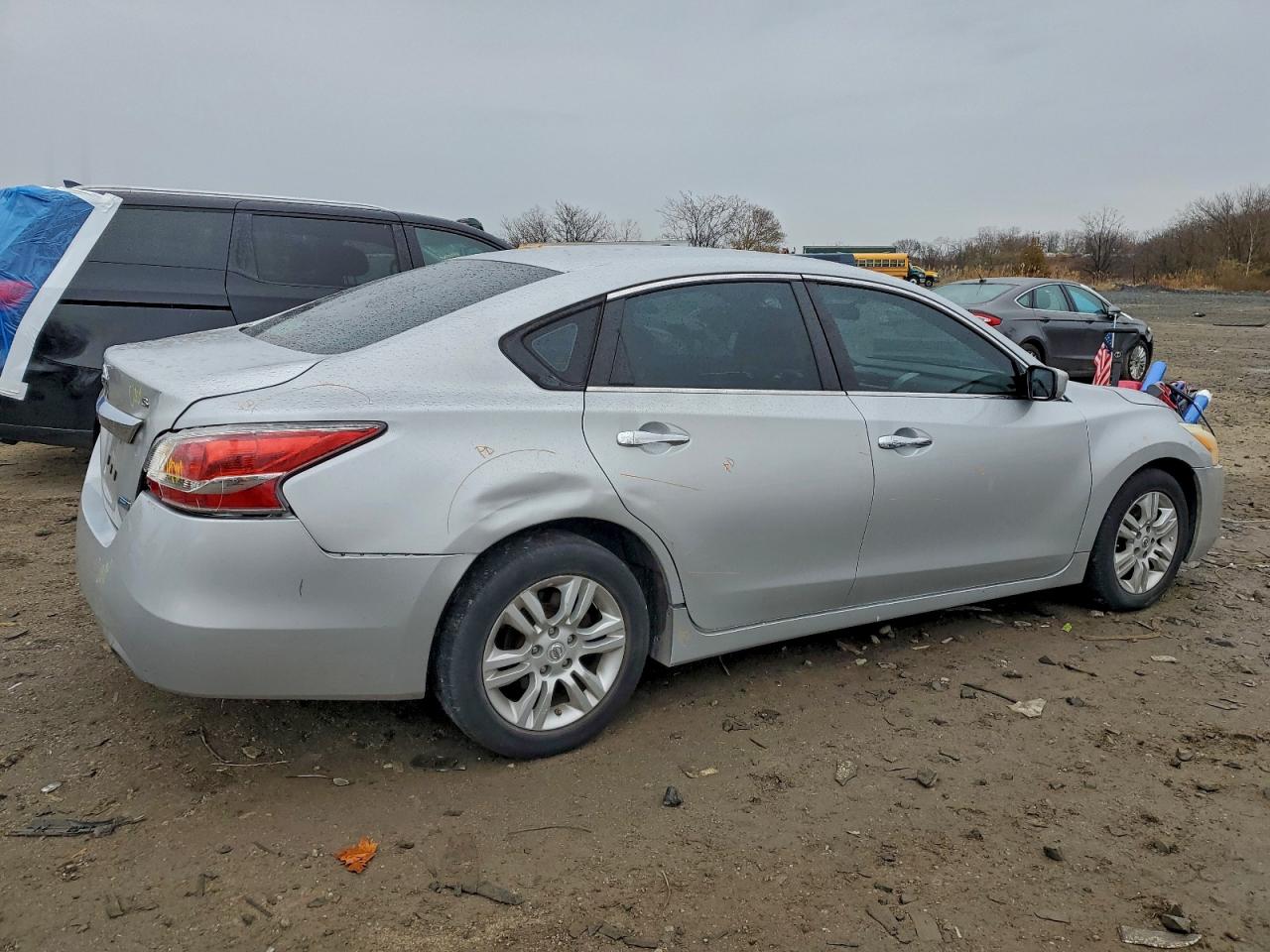 Nissan Altima 2.5 Image 2