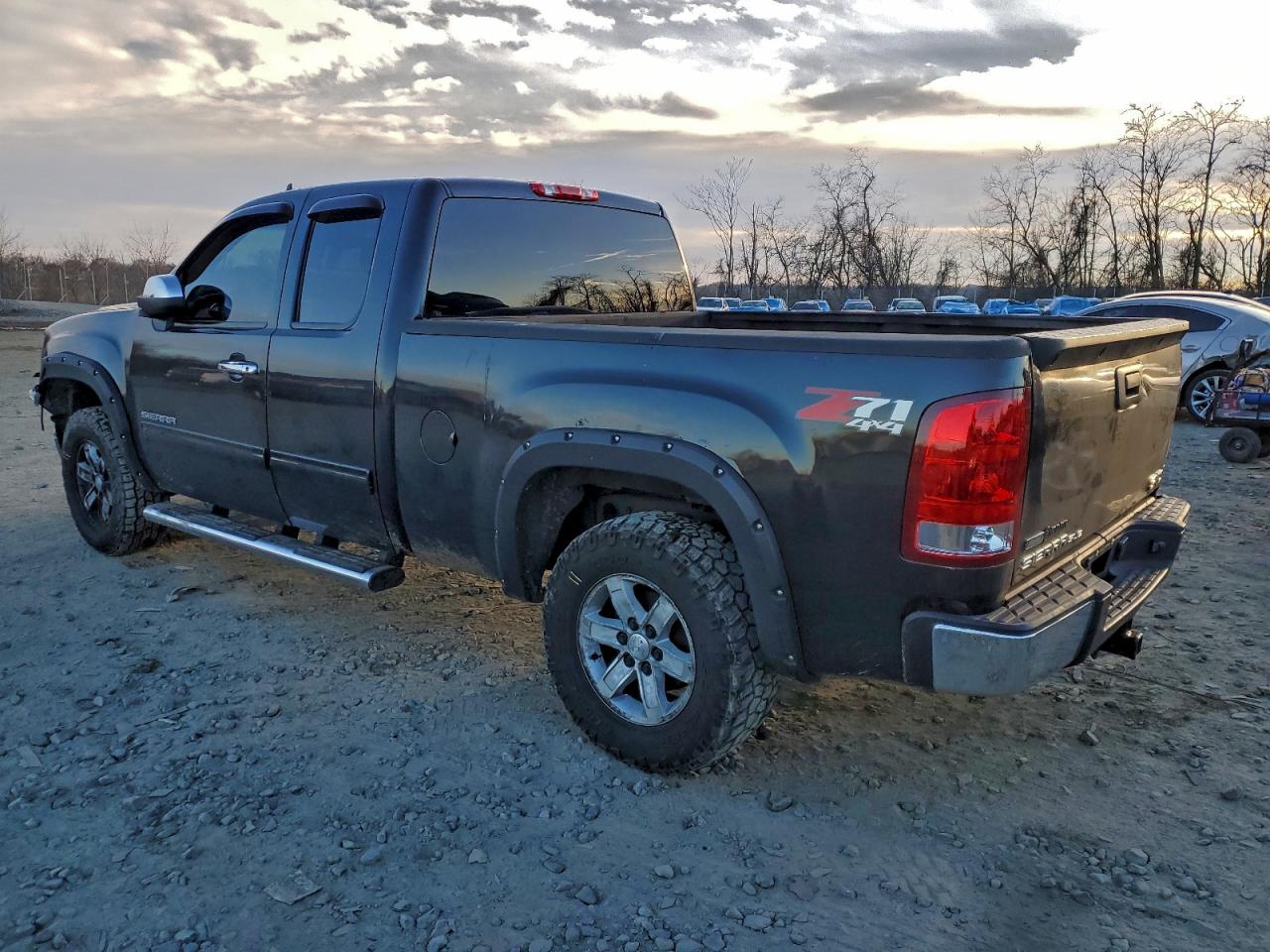 GMC Sierra K1500 Sle Image 4