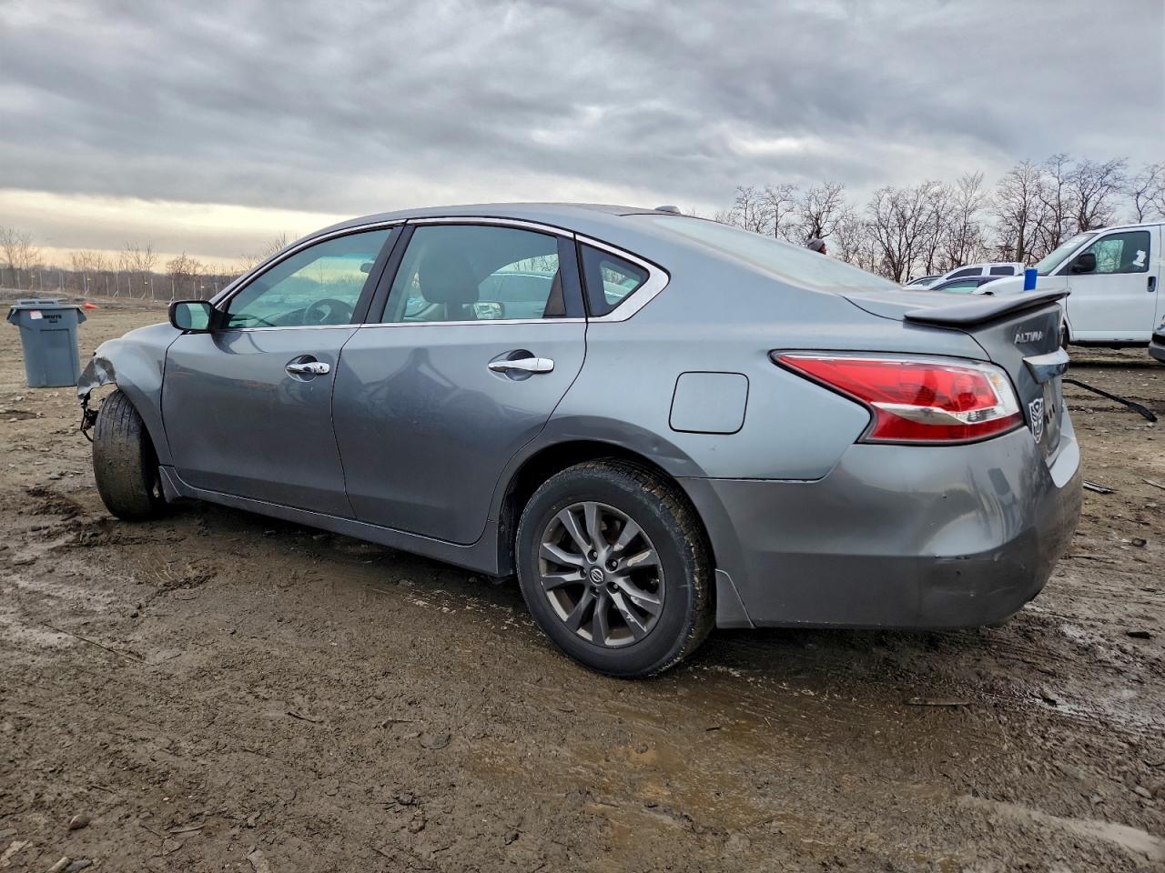 Nissan Altima 2.5 Image 2