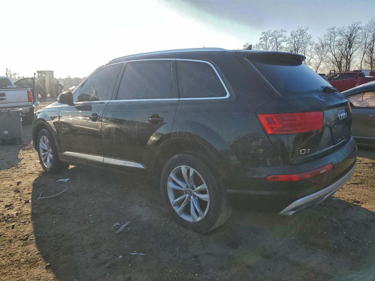 Audi Q7 Premium Plus Image 10