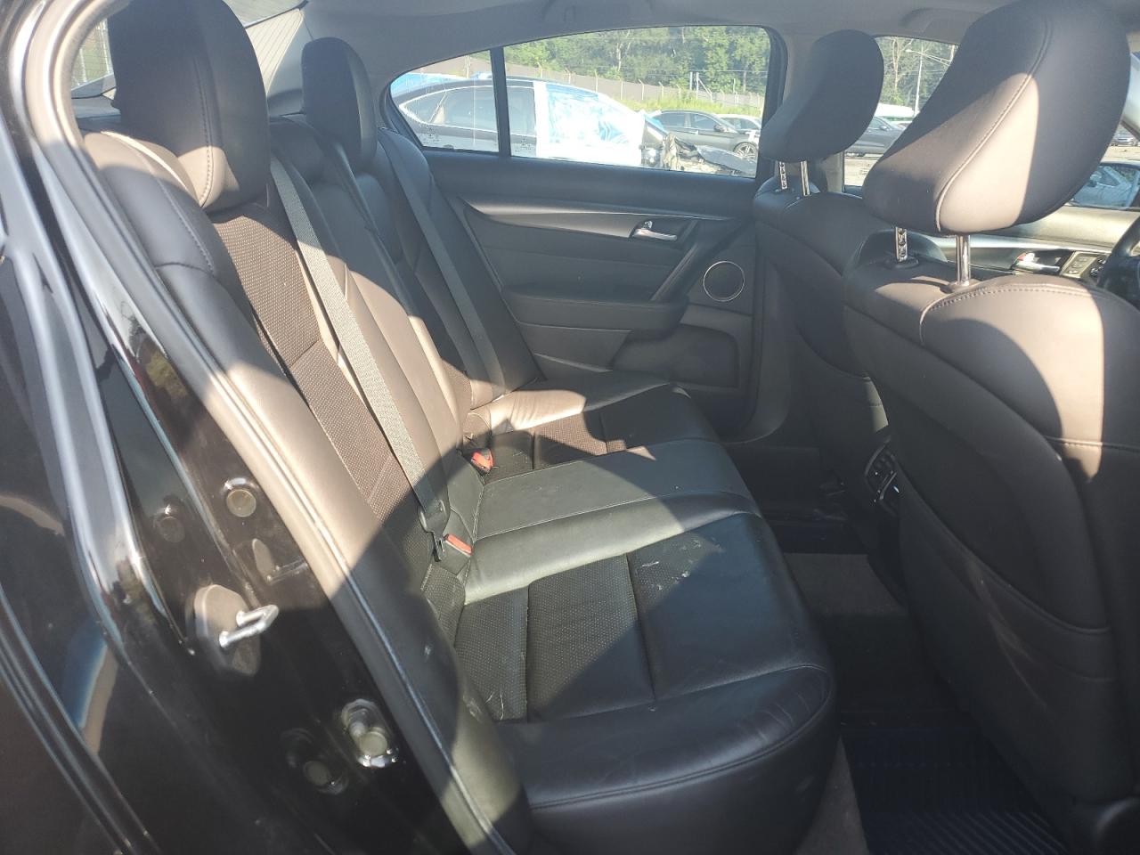 Acura TL Image 7