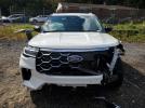 Ford Explorer Platinum Image 12