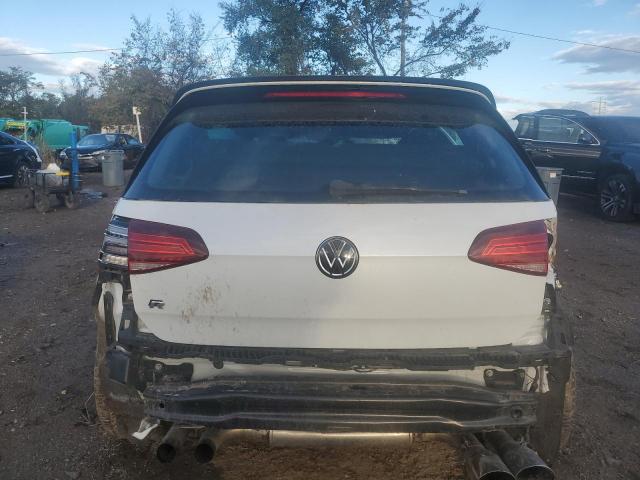 Volkswagen Golf Image 12