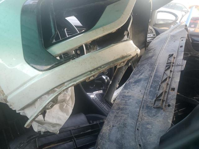 Volkswagen Golf Image 11