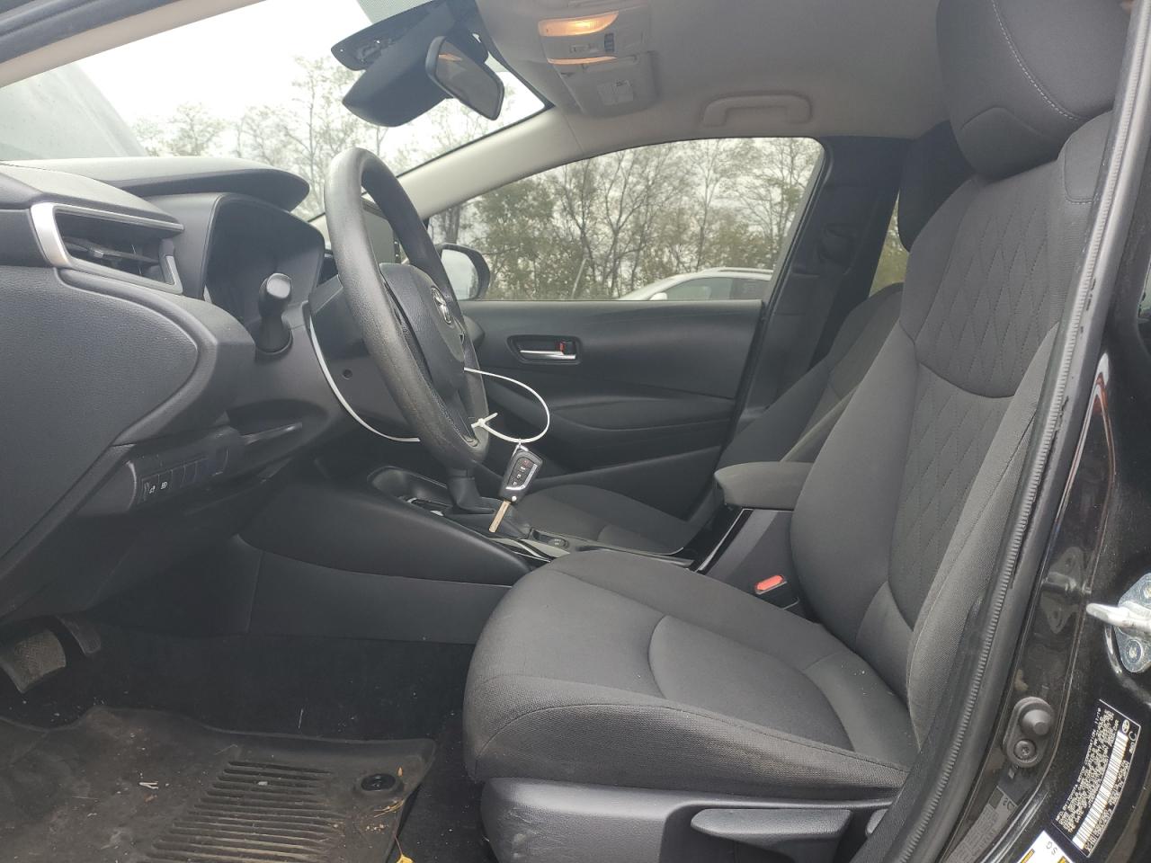 Toyota Corolla Le Image 5