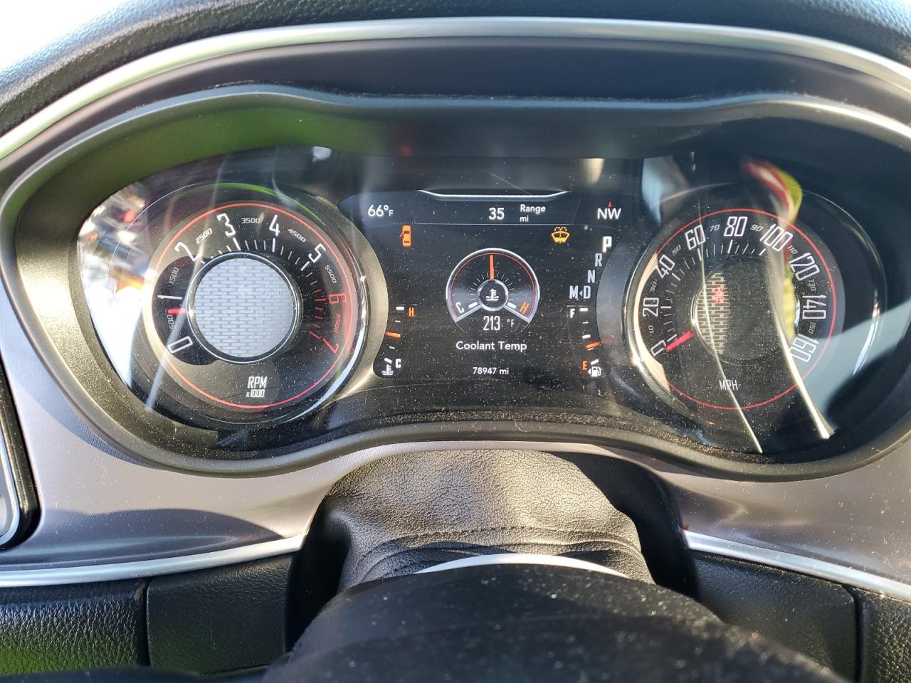 Dodge Challenger R/t Image 12