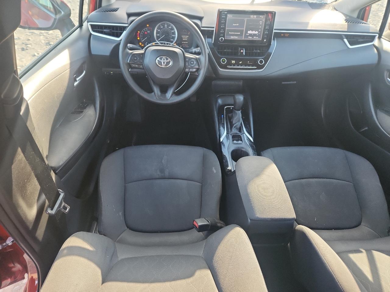 Toyota Corolla Le Image 12