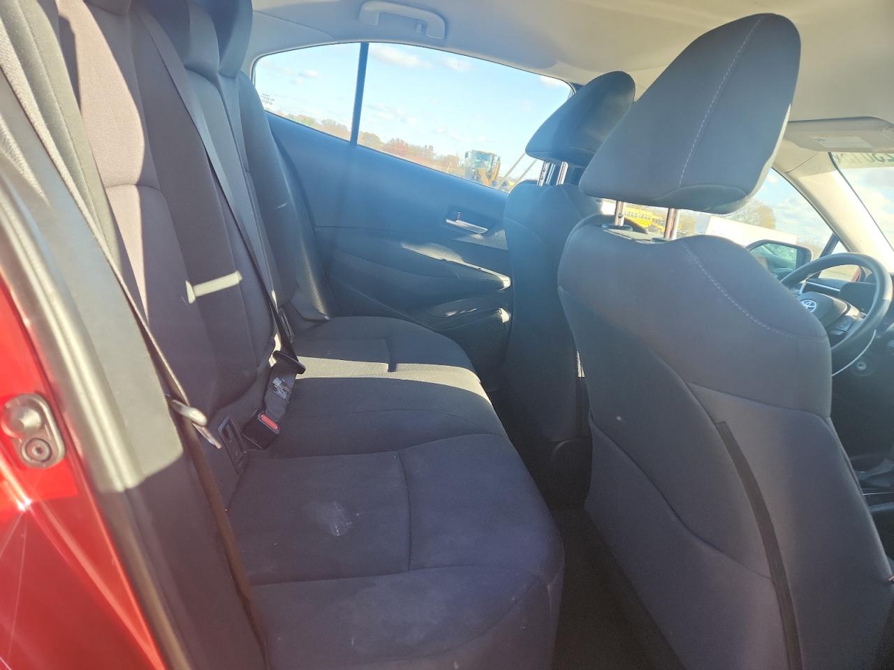 Toyota Corolla Le Image 8