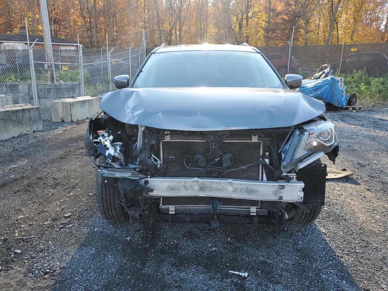 Nissan Pathfinder S Image 12