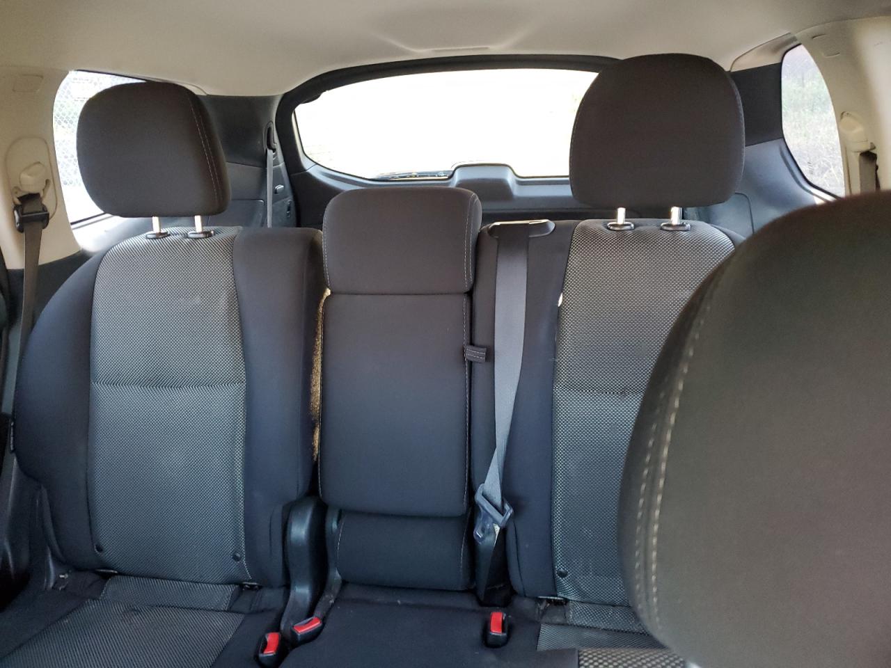 Nissan Pathfinder S Image 7