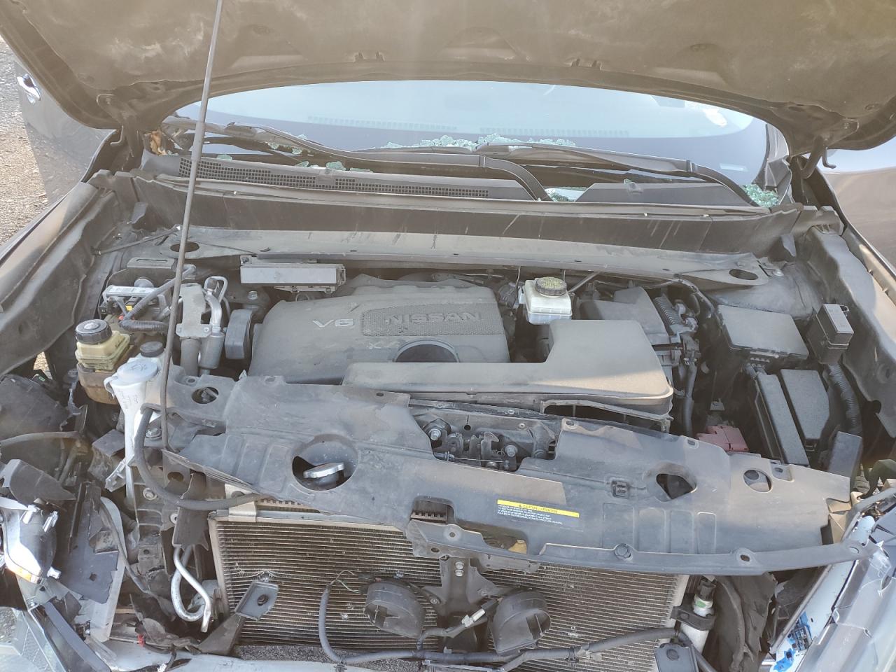 Nissan Pathfinder S Image 2