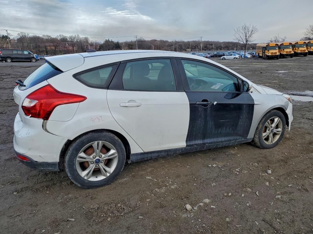 Ford Focus Se Image 2