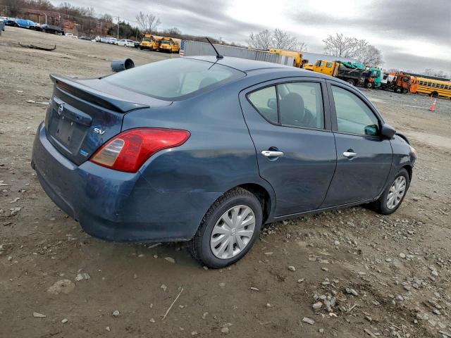 Nissan Versa S Image 6
