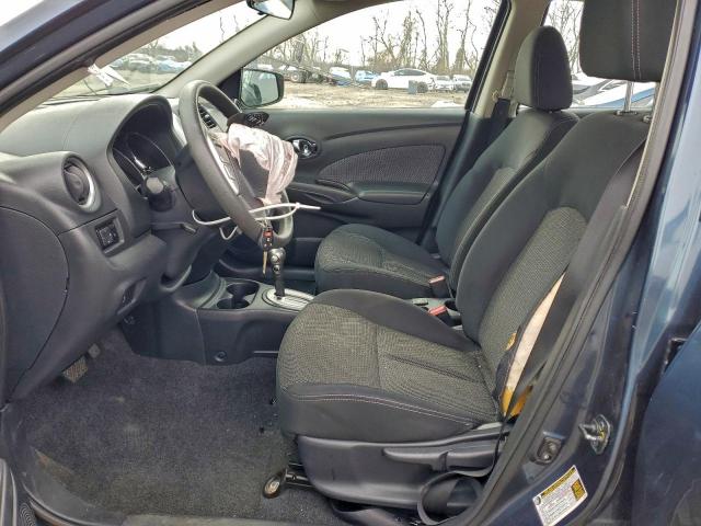 Nissan Versa S Image 8