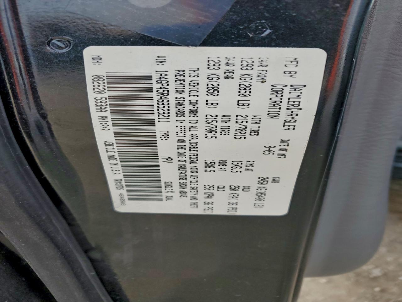 Chrysler Minivan Image 9