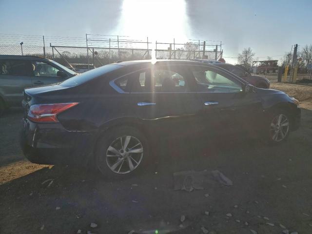 Nissan Altima 2.5 Image 12