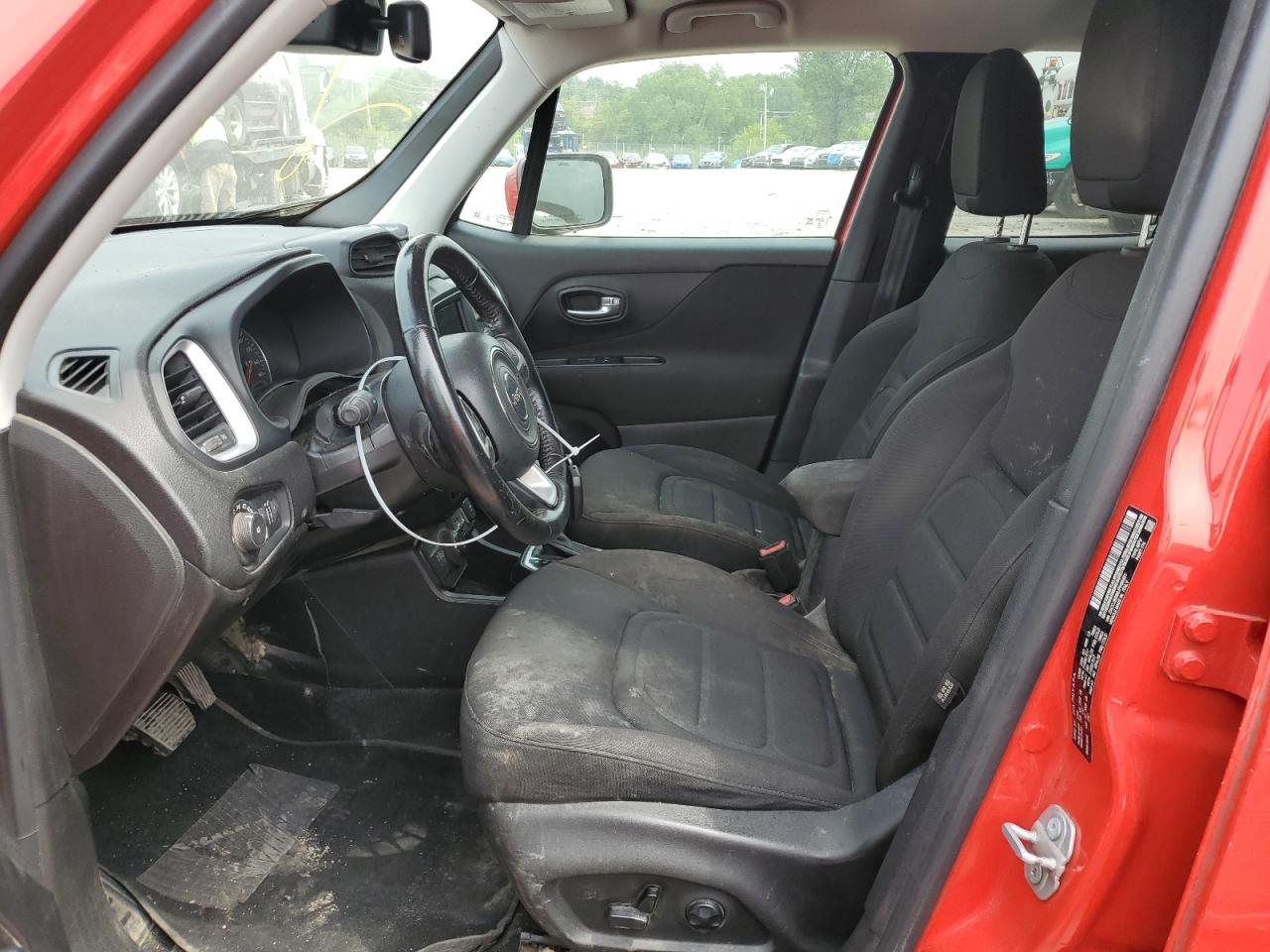 Jeep Renegade Latitude Image 9