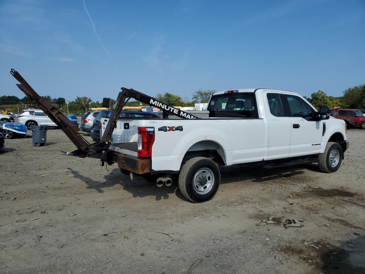 Ford F-350 Super Duty Image 7