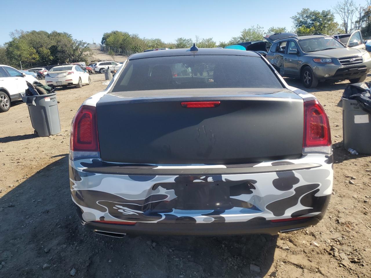 Chrysler 300 Touring Image 13
