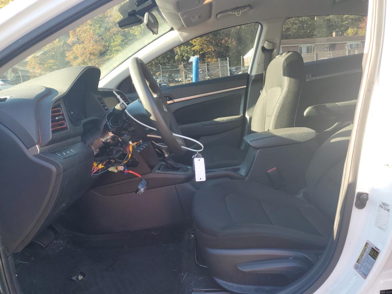 Hyundai ELANTRA Sel Image 6