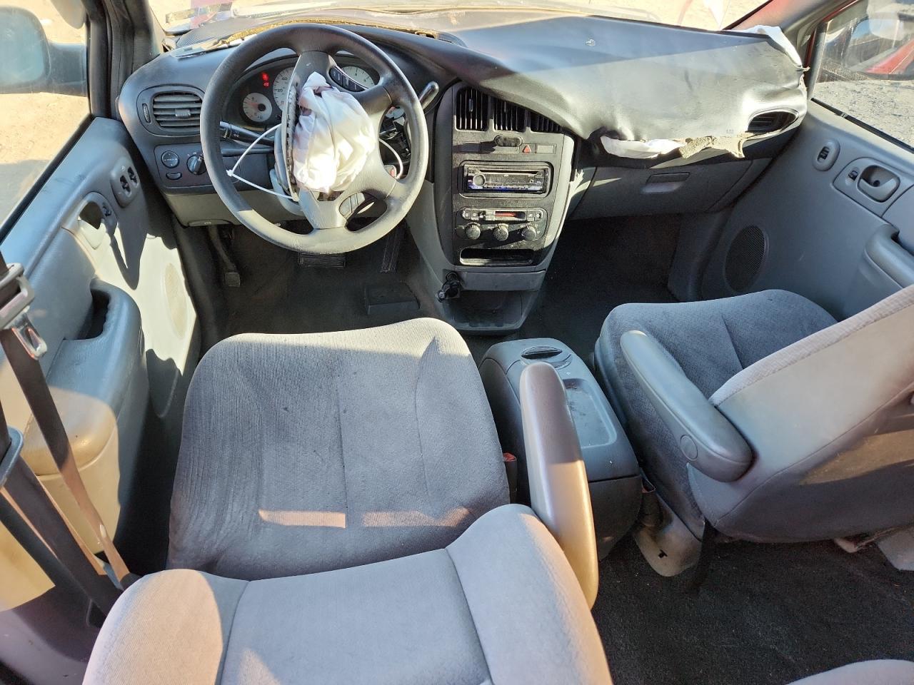 Dodge Caravan Se Image 12