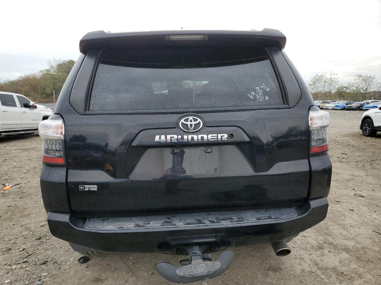 Toyota 4Runner Sr5/sr5 Premium Image 6