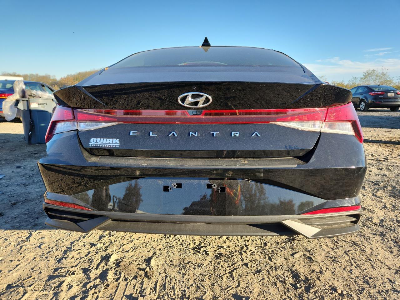 Hyundai ELANTRA Sel Image 3