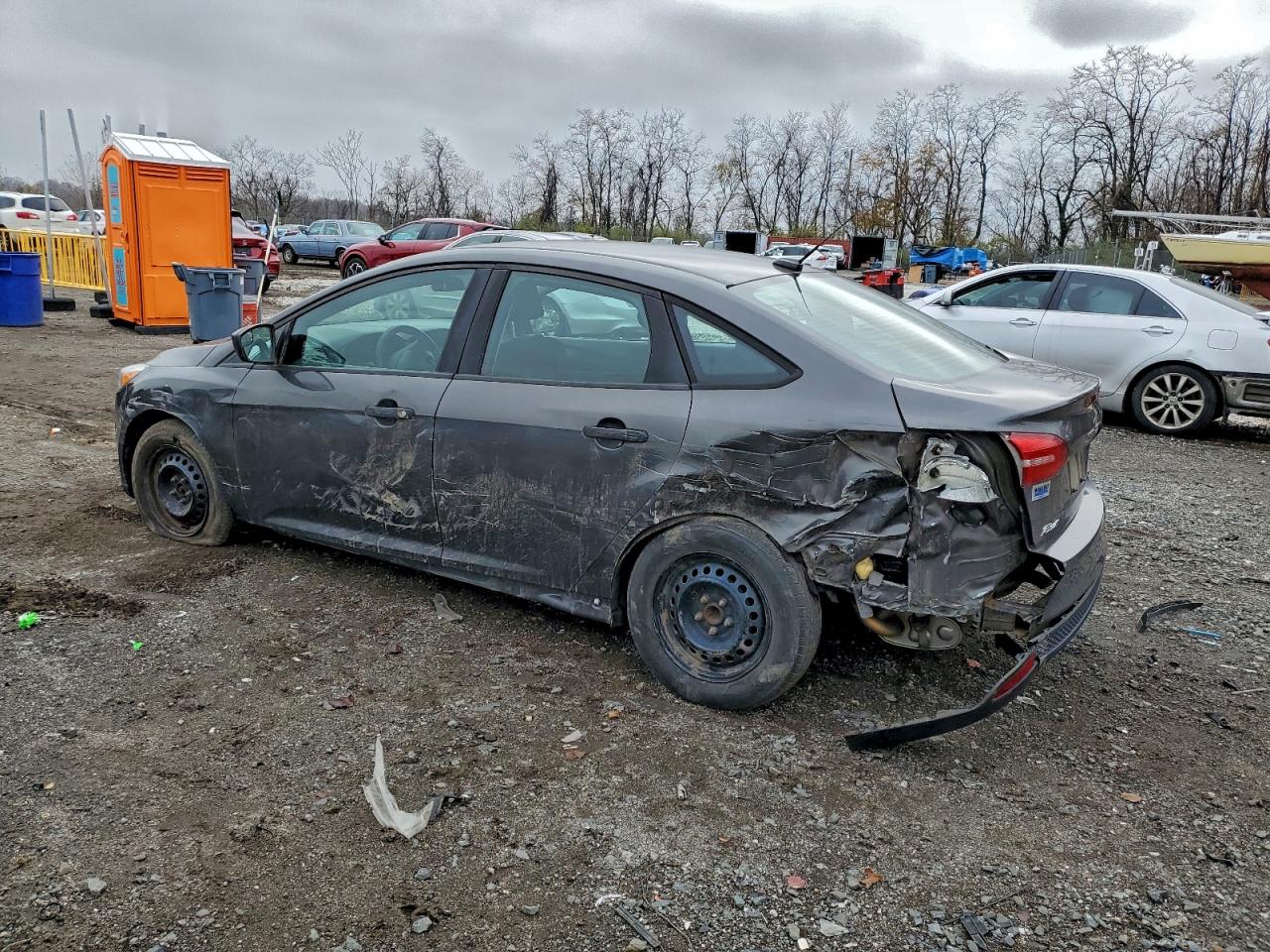 Ford Focus S Image 9