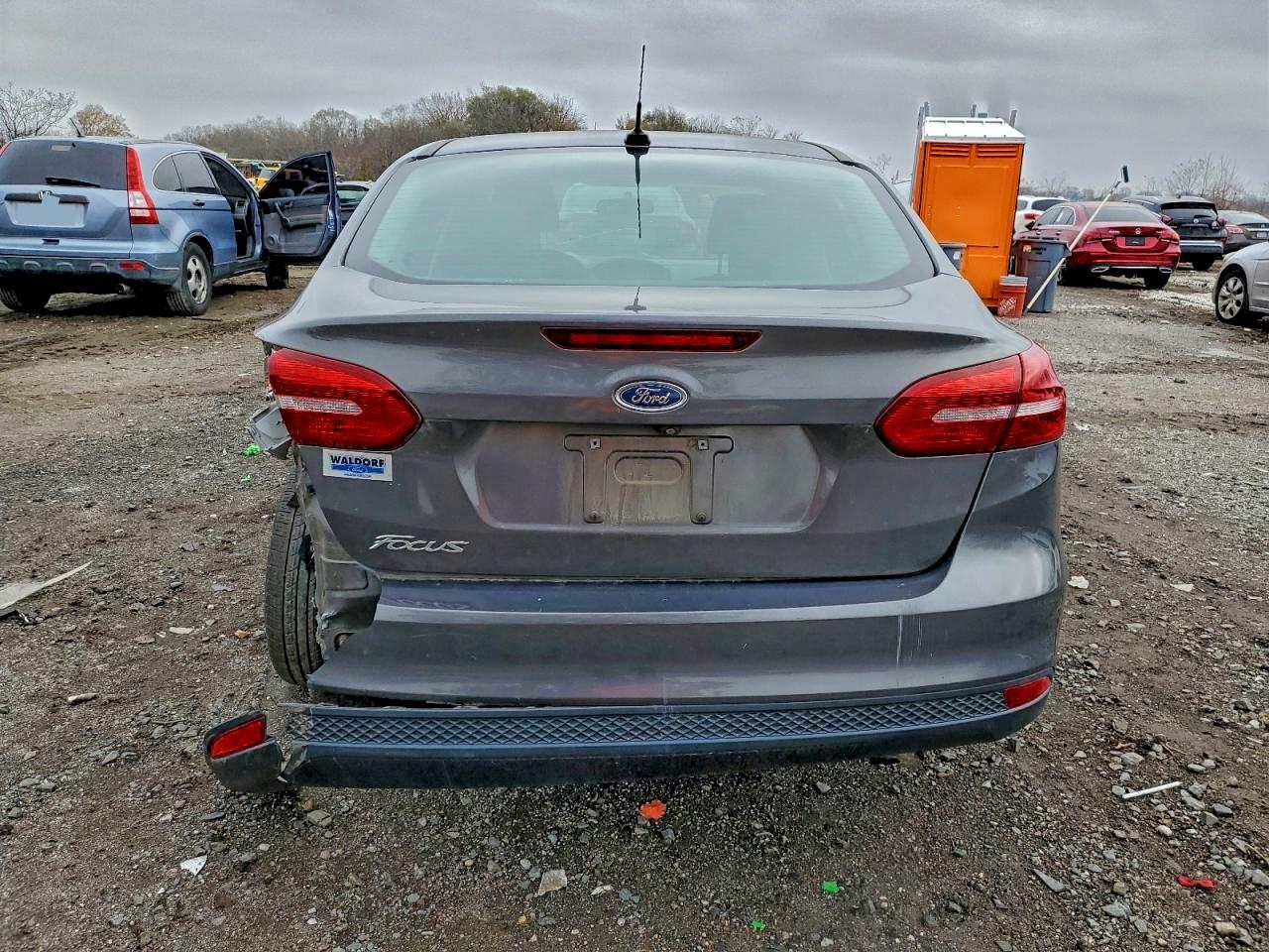 Ford Focus S Image 3