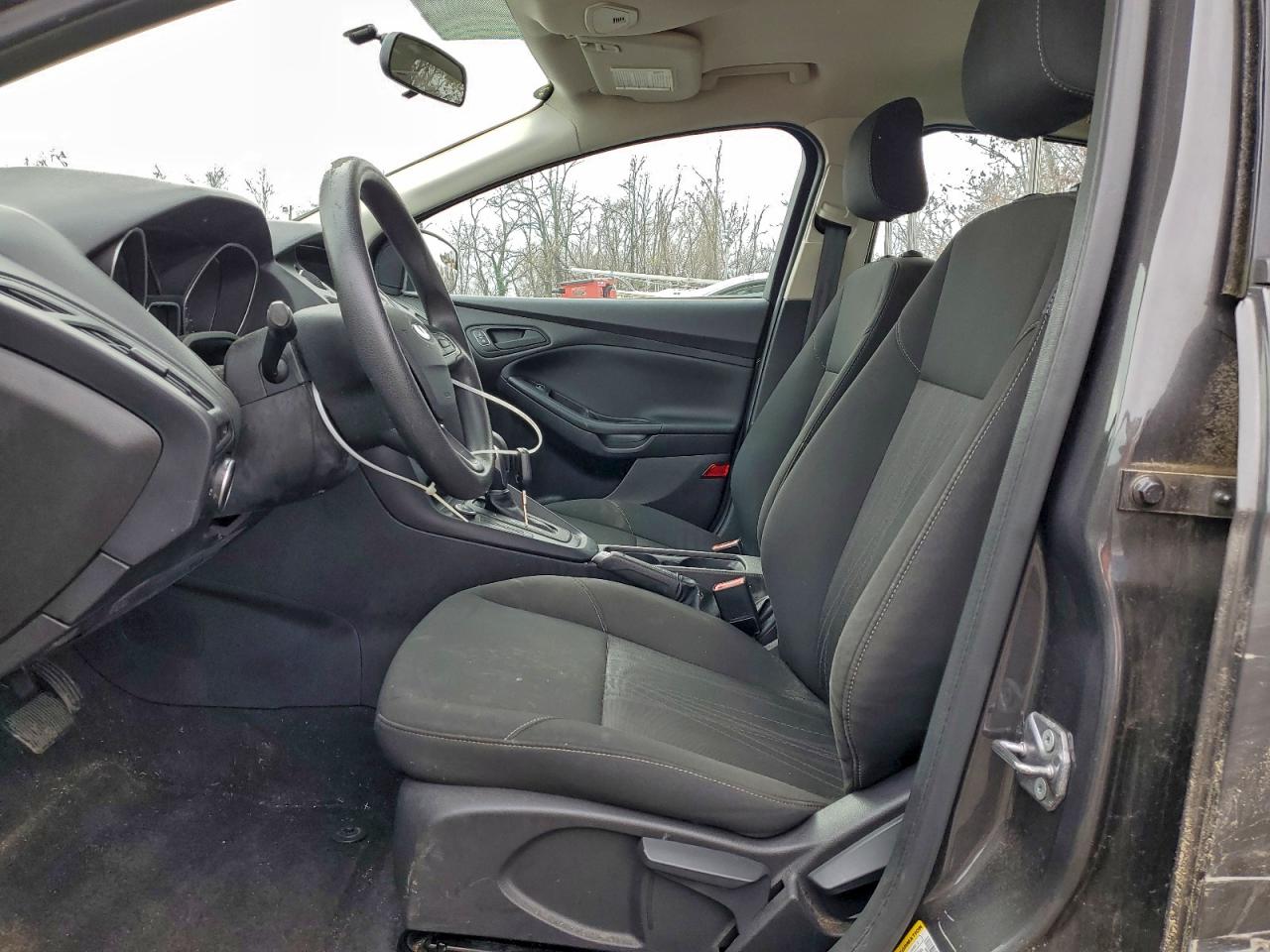 Ford Focus S Image 5