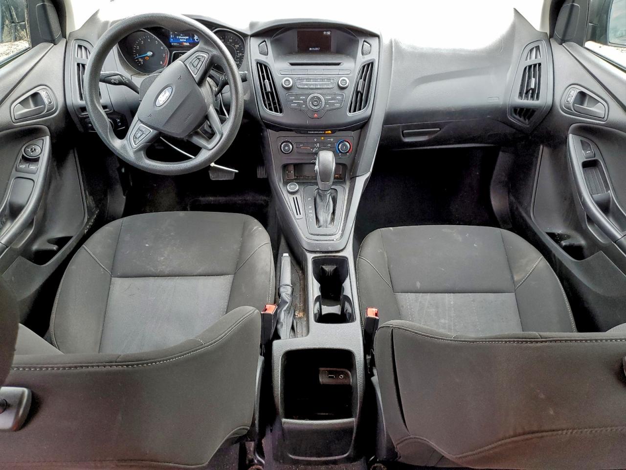 Ford Focus S Image 11