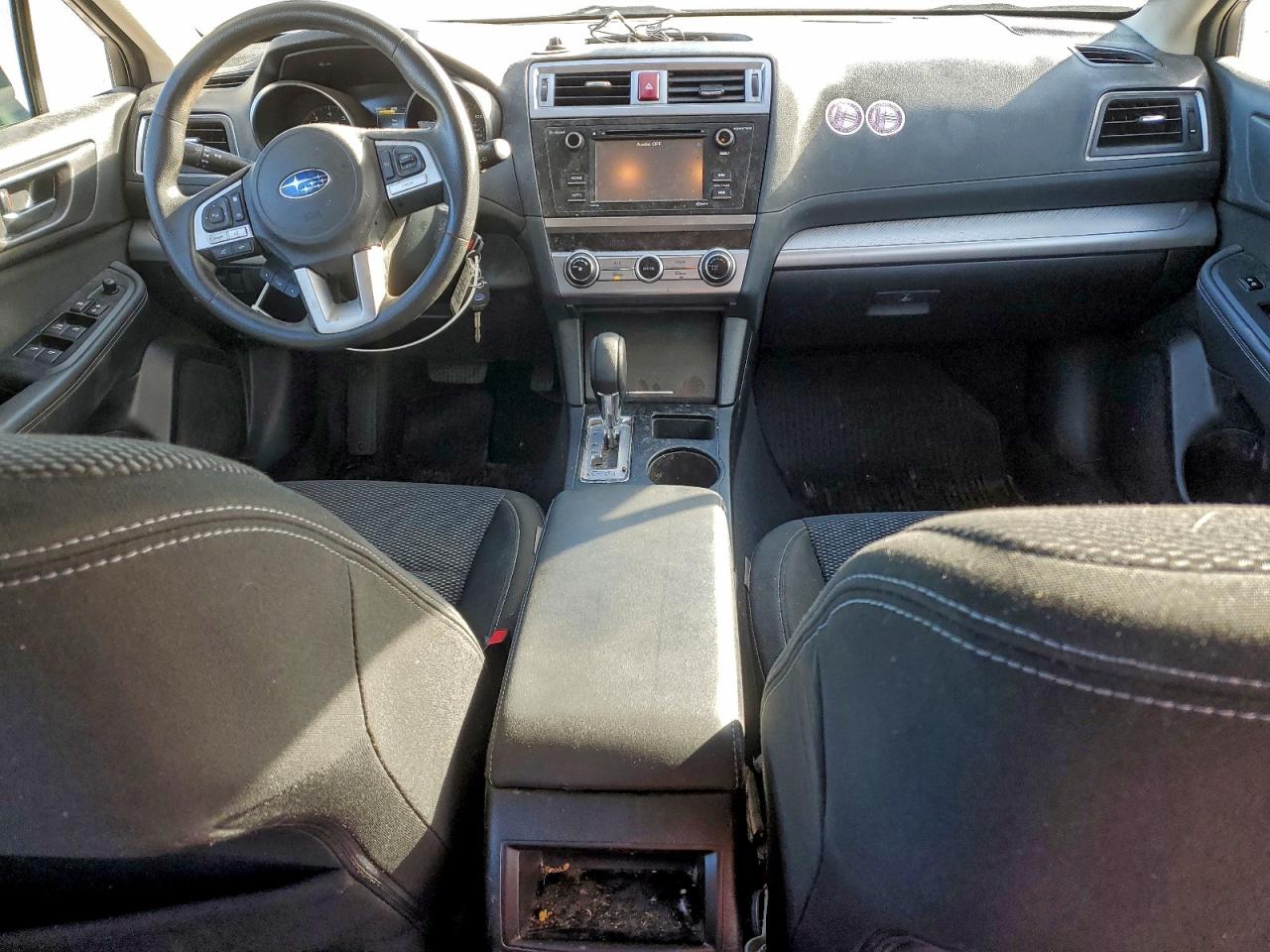 Subaru Outback 2.5i Image 5