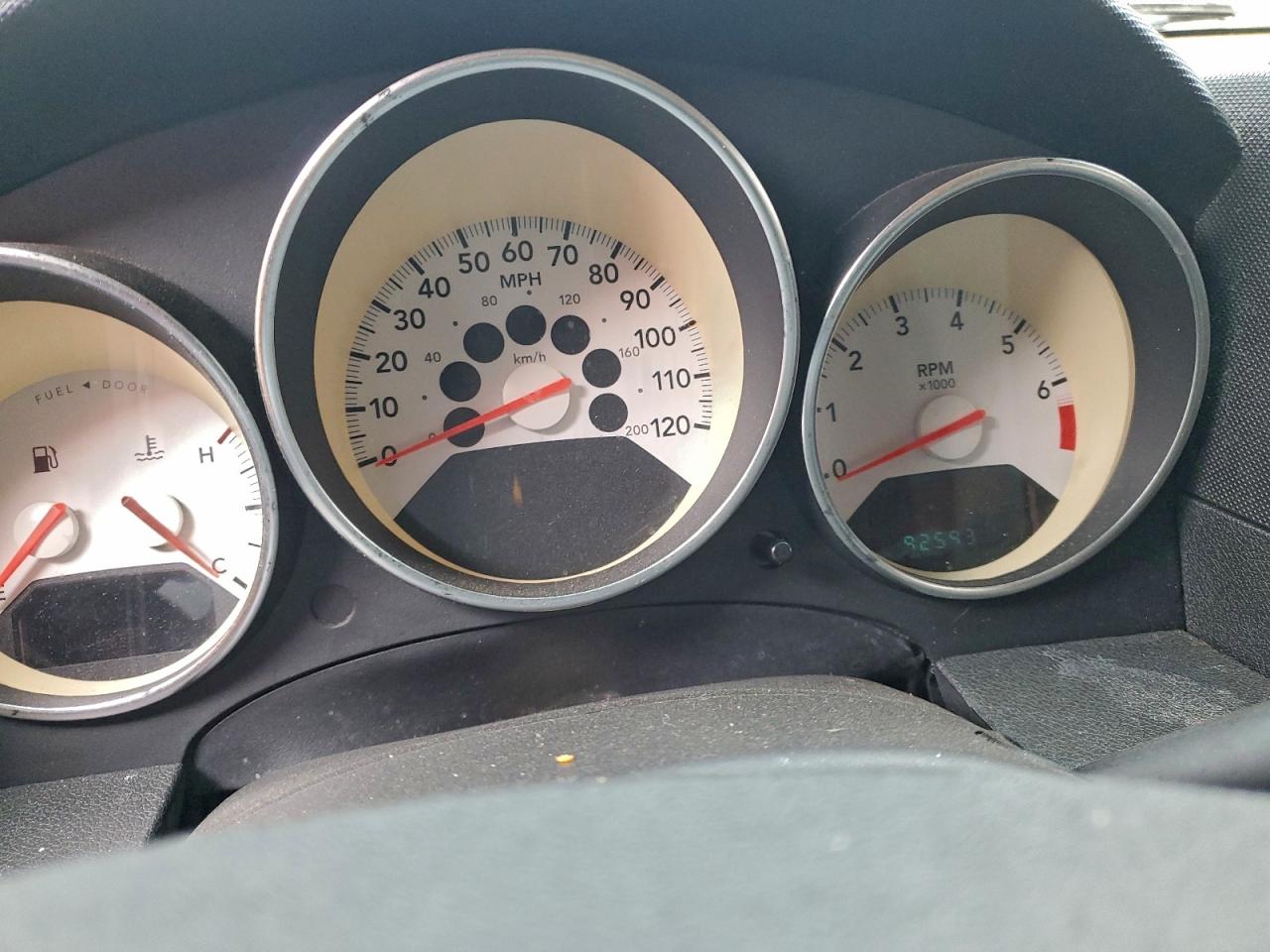 Dodge Caliber Sxt Image 10