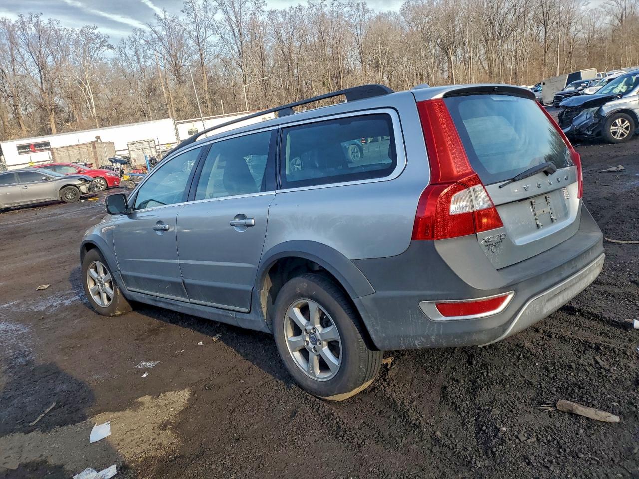 Volvo XC70 3.2 Image 2