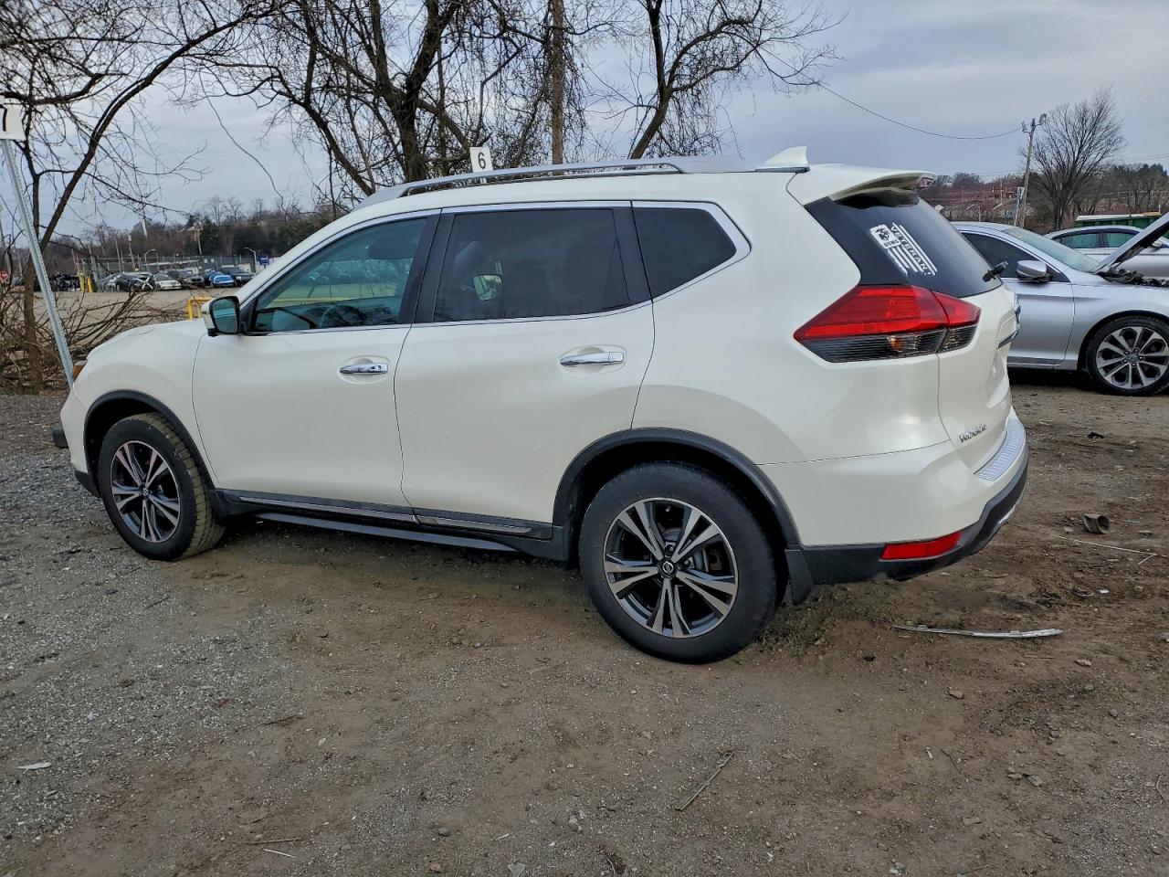 Nissan Rogue Sv Image 3