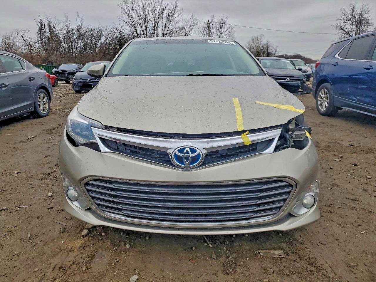 Toyota Avalon Hybrid Image 4