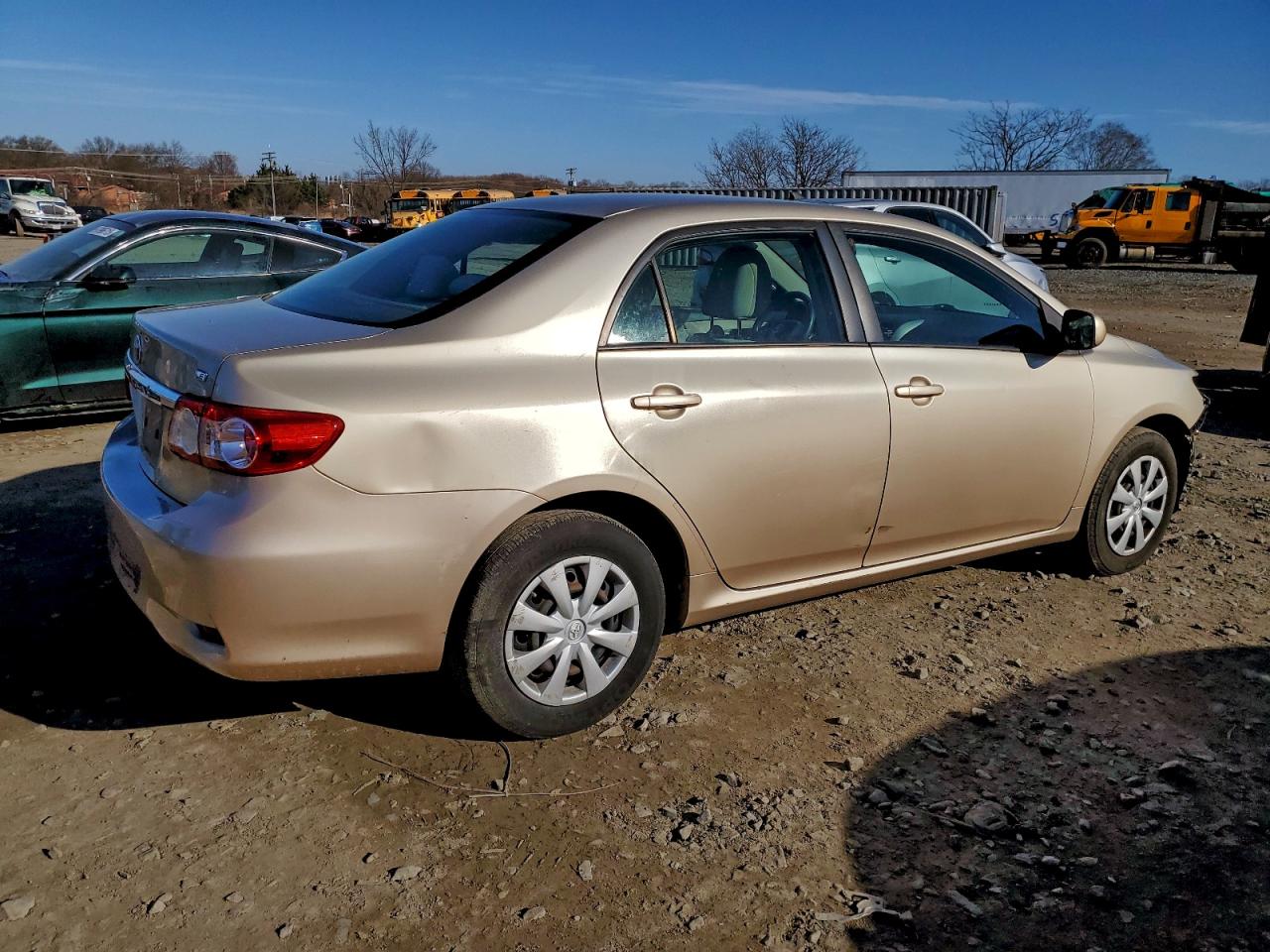 Toyota Corolla Base Image 11