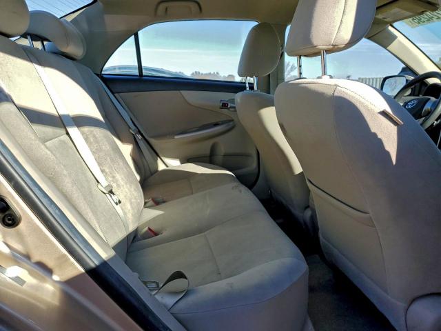 Toyota Corolla Base Image 6