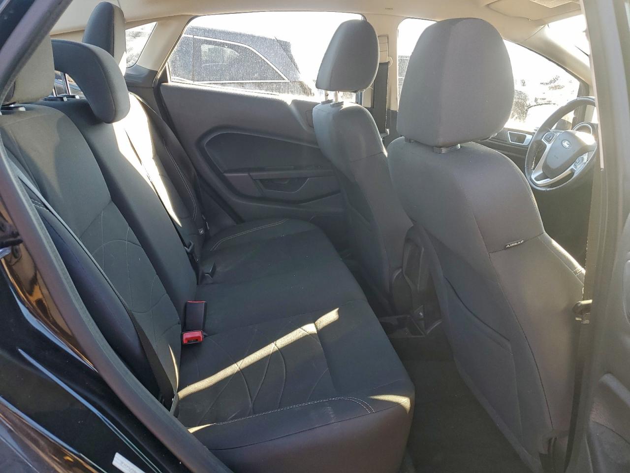 Ford Fiesta Se Image 11