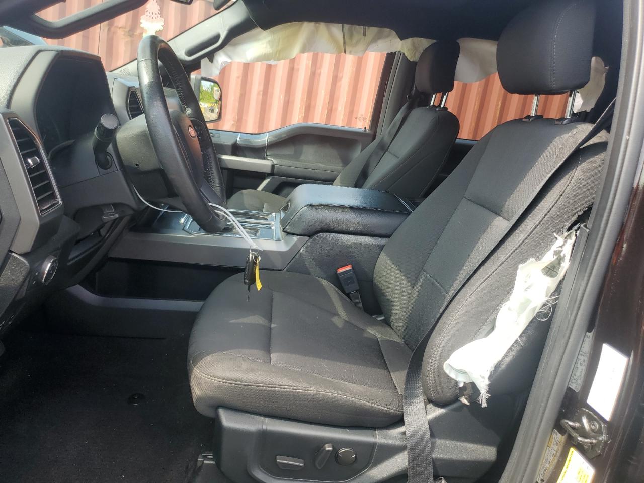 Ford F-150 Supercrew Image 9