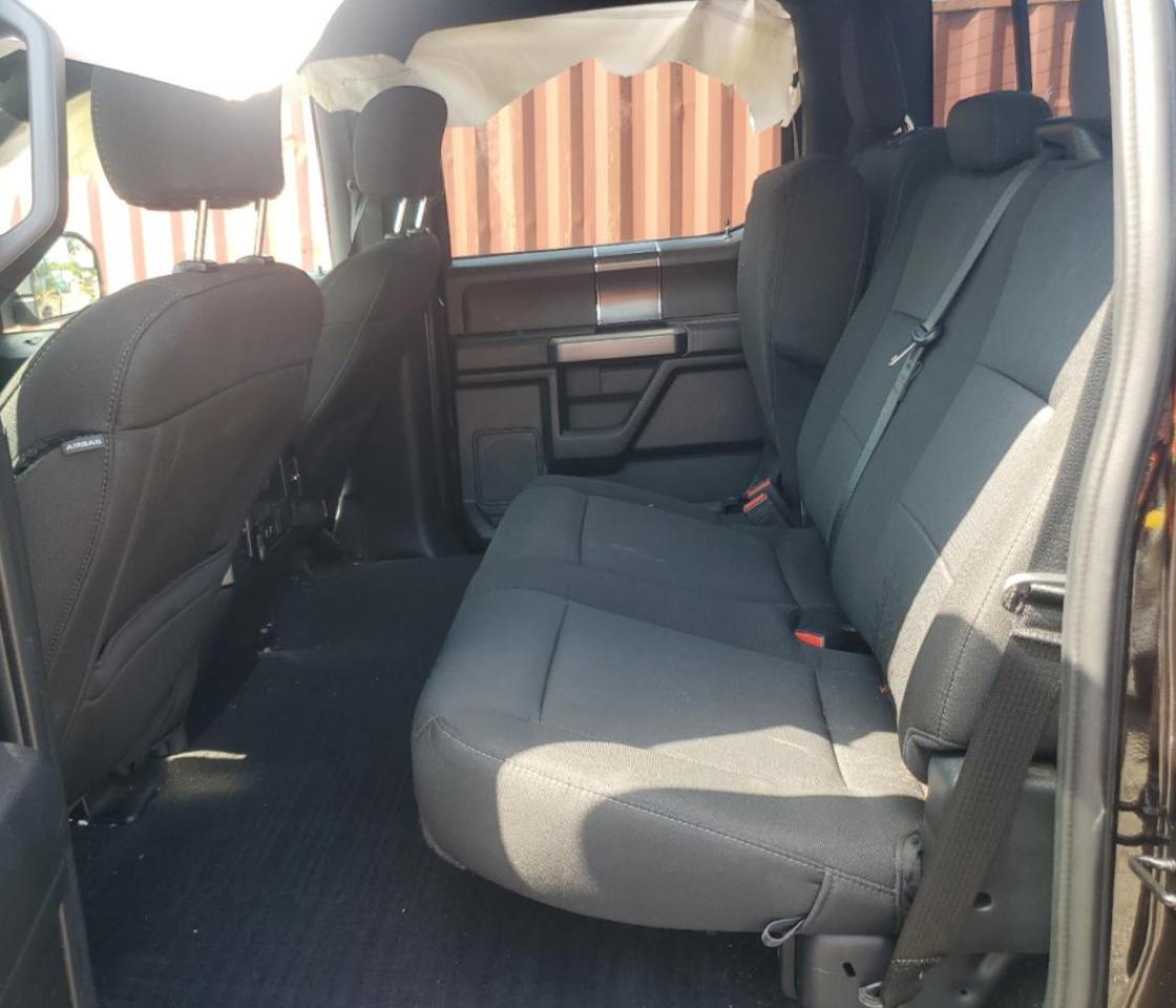 Ford F-150 Supercrew Image 12