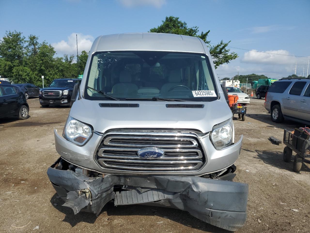 Ford Transit T-350 Image 11