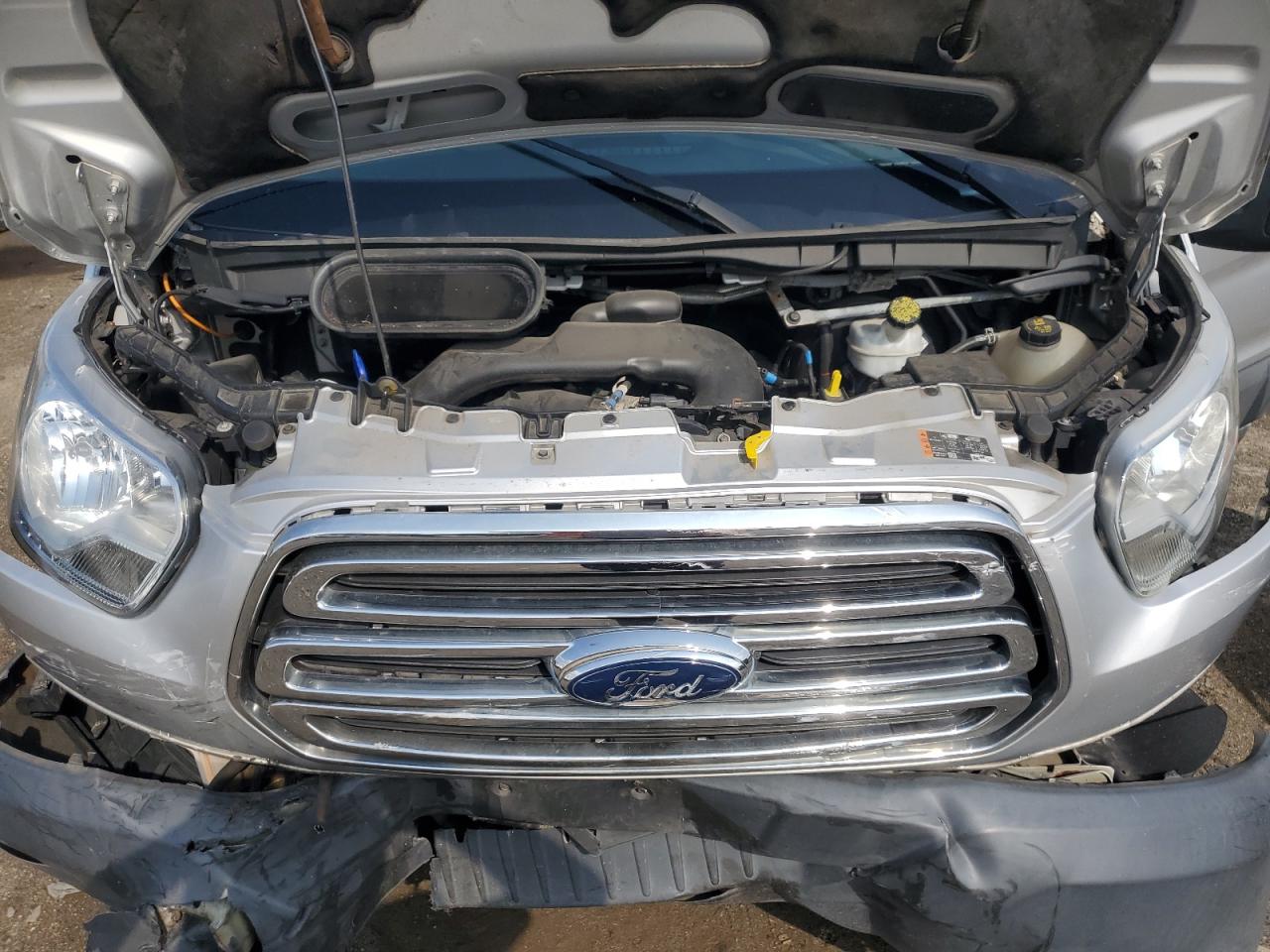 Ford Transit T-350 Image 12