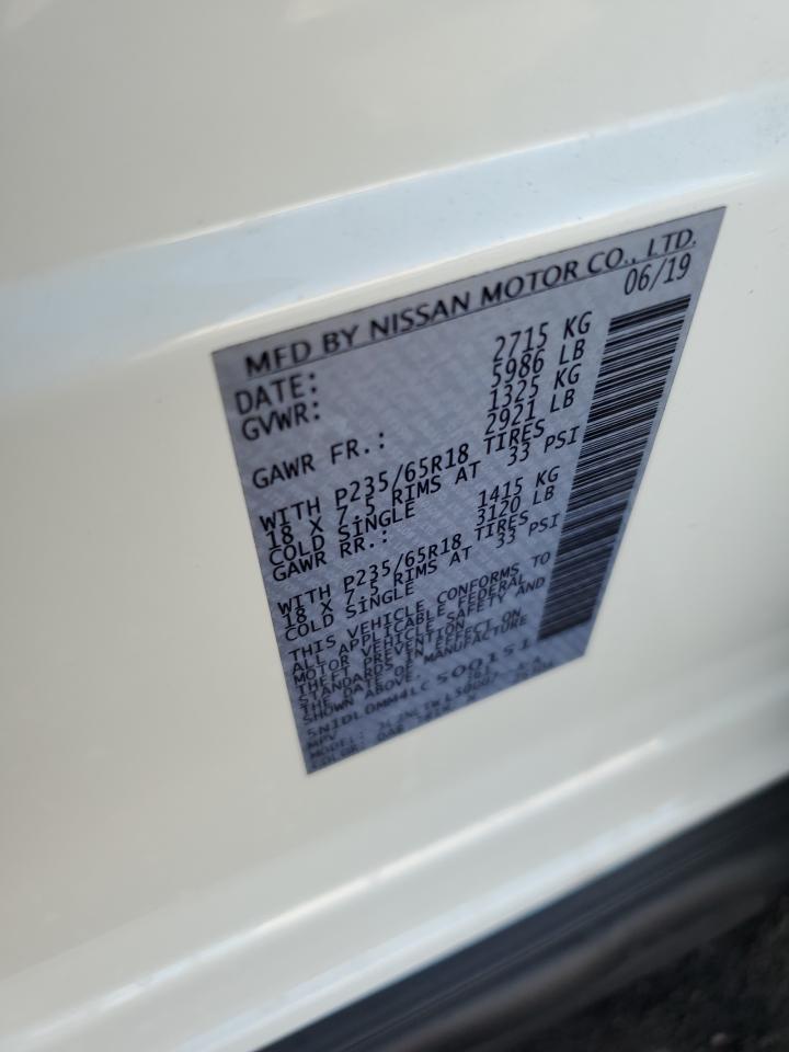 INFINITI Qx Luxe Image 2