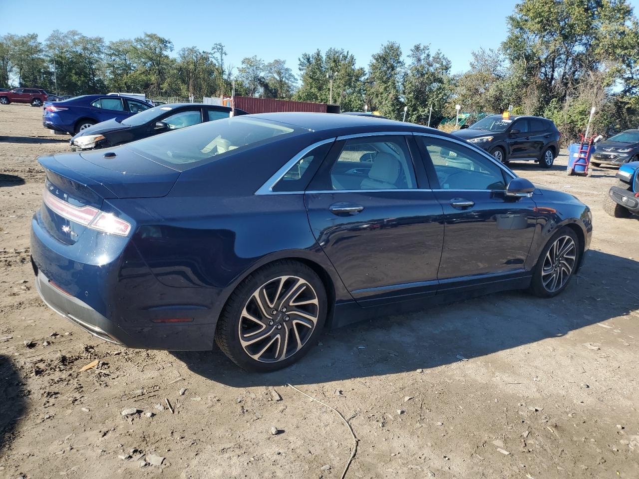 Lincoln MKZ Reserve Image 3