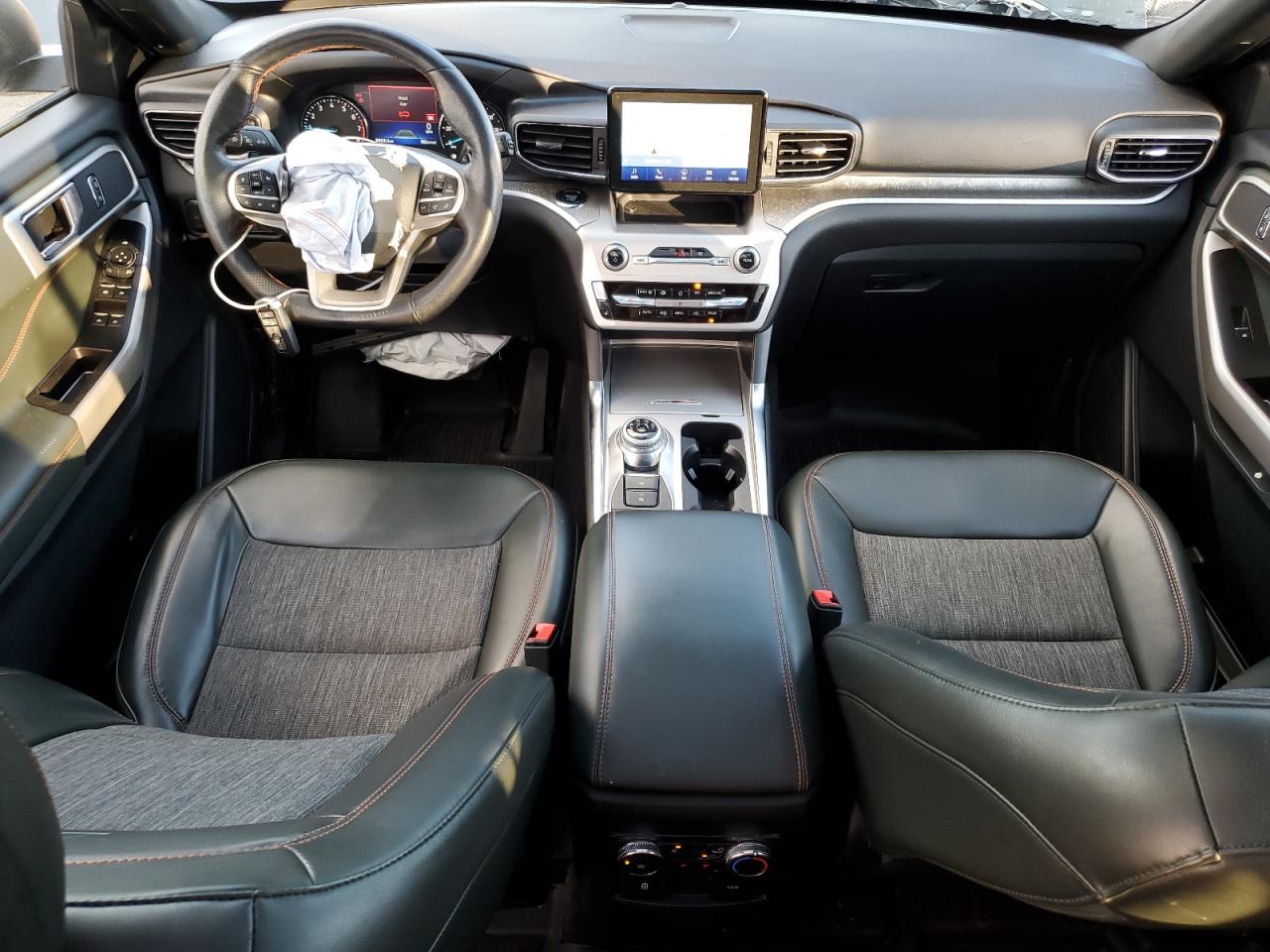 Ford Explorer Timberline Image 8