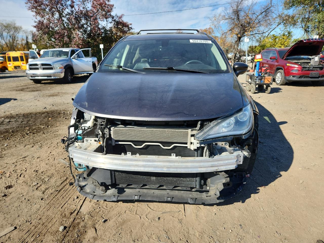 Chrysler Pacifica Touring L Image 8