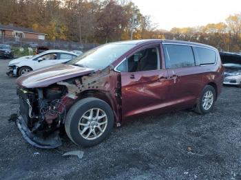  Salvage Chrysler Pacifica