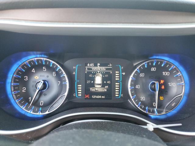 Chrysler Pacifica Touring Image 6